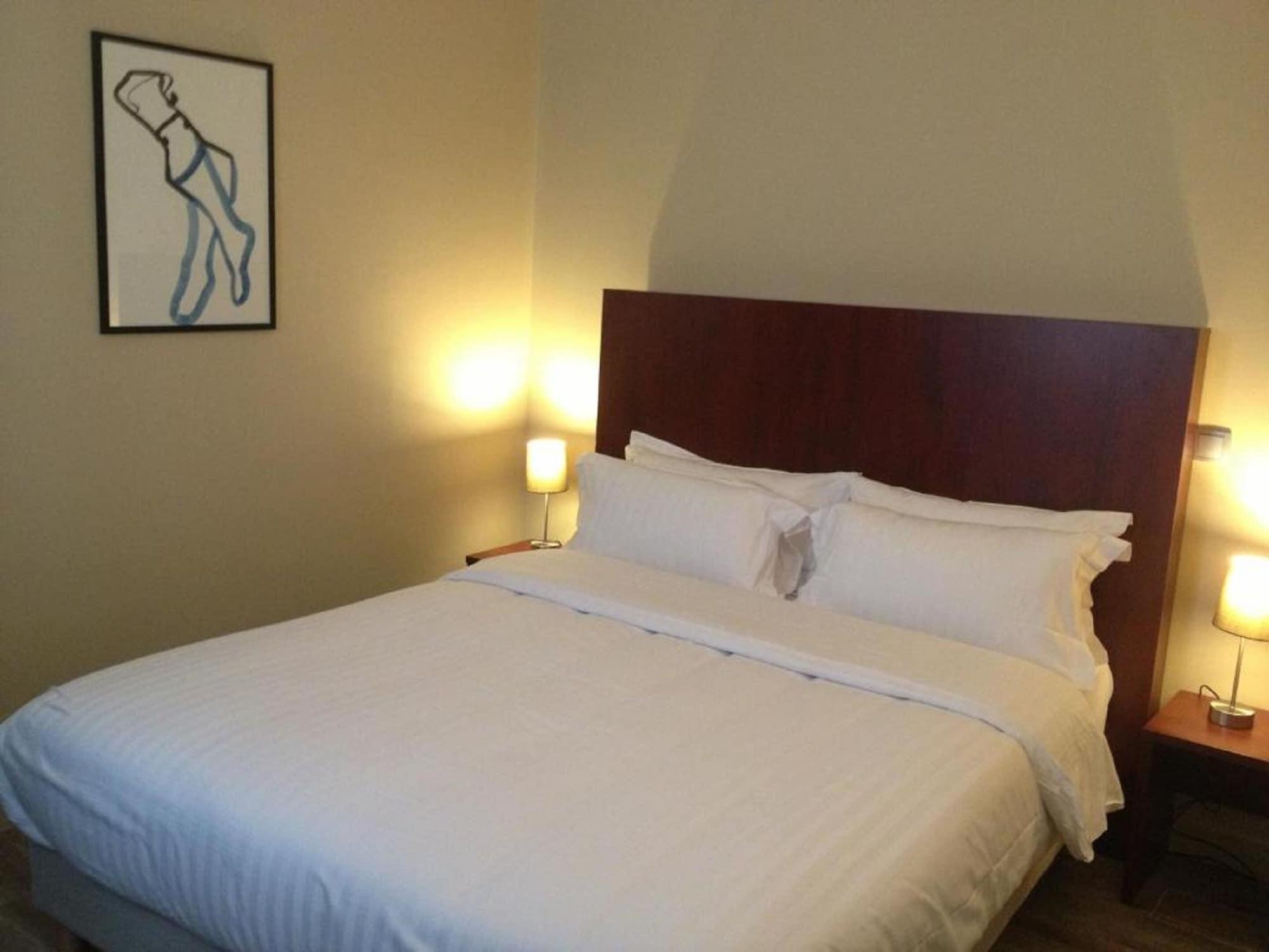 פריז Hotel Du Jura מראה חיצוני תמונה